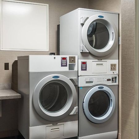 Ac Hotel By Marriott Boston Cleveland Circle Εξωτερικό φωτογραφία