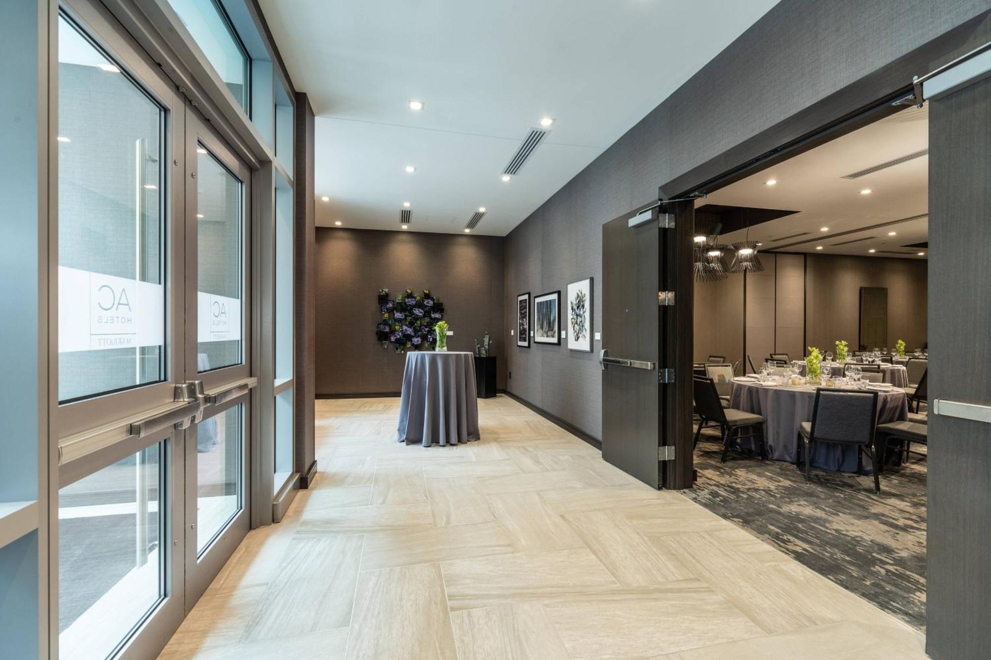 Ac Hotel By Marriott Boston Cleveland Circle Εξωτερικό φωτογραφία