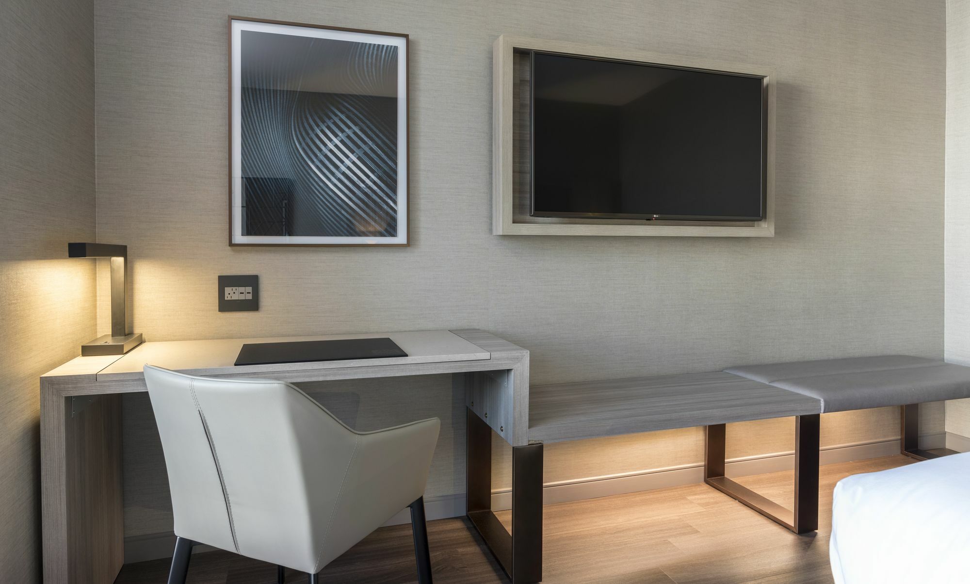 Ac Hotel By Marriott Boston Cleveland Circle Εξωτερικό φωτογραφία